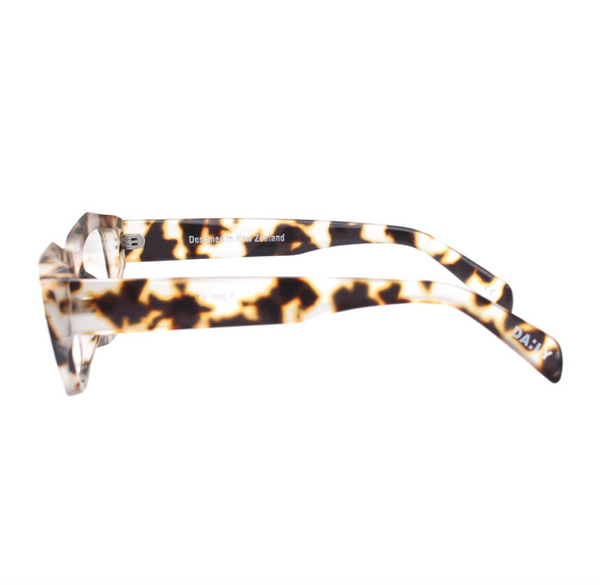 Daily Eyewear - 1pm Light Tort Reading Glasses