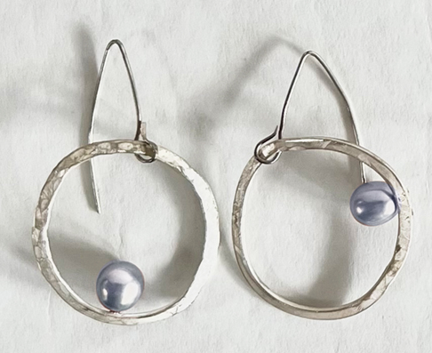 Look Around Earrings