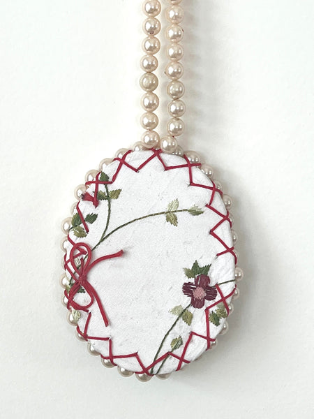 Marie Antoinette Lost the Head, Not the Pearls Necklace