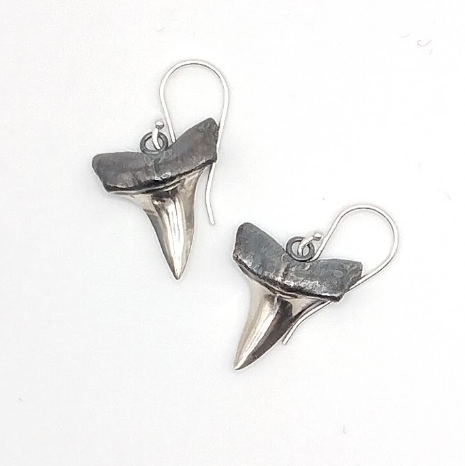 Niho - Shark Tooth Earrings